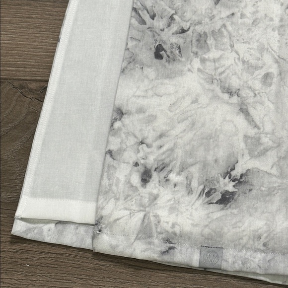 NWOT Lululemon V-Neck Midi Dress Aquila Rhino Grey Multi Size 14 - Picture 6 of 13